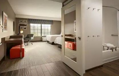 Hampton 3*